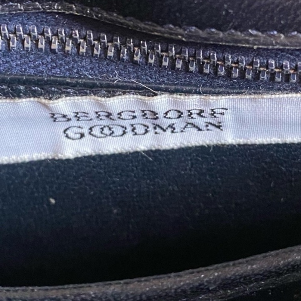 Bergdorf Goodman vintage quilted Lambskin leather foldover purse - Picture 8 of 15